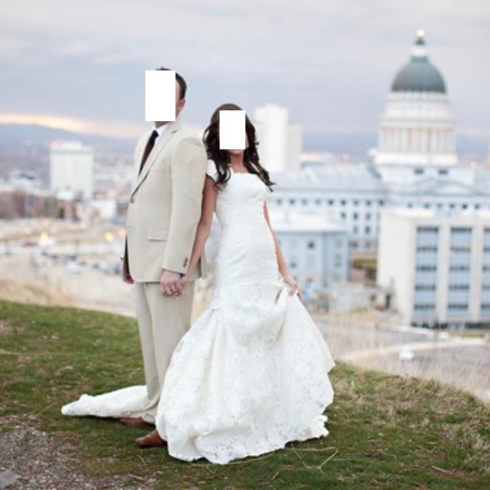 Beautifully Modest Wedding Dress Size 2